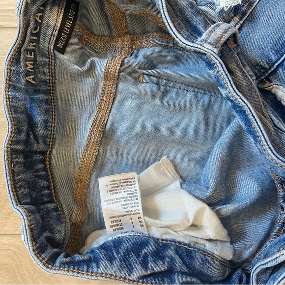 American Eagle Straight High Waisted Ripped Jeans - Picture 3 of 3